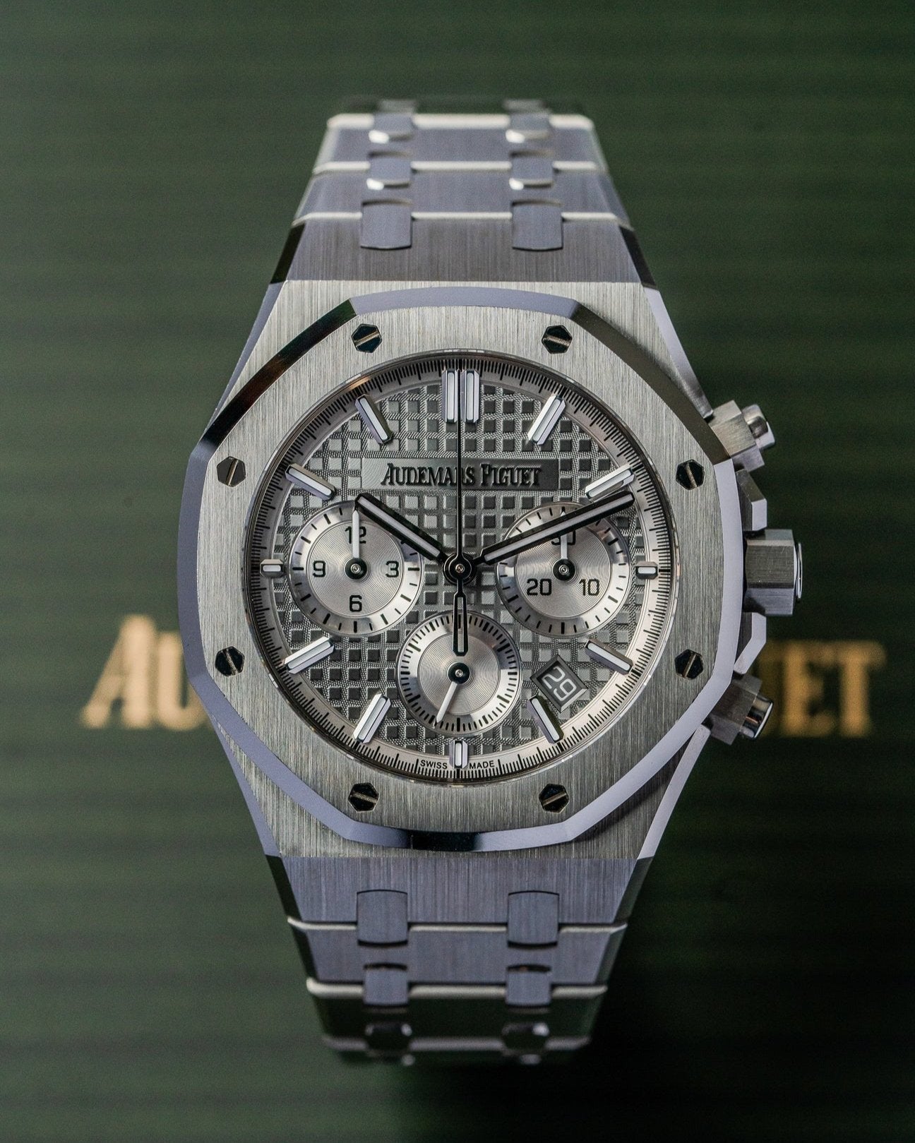 ラスト一点‼️Audemars Piguet 掛時計　シルバー Grey Audemars Piguet 26715ST | AP Watches – Alpha Crown