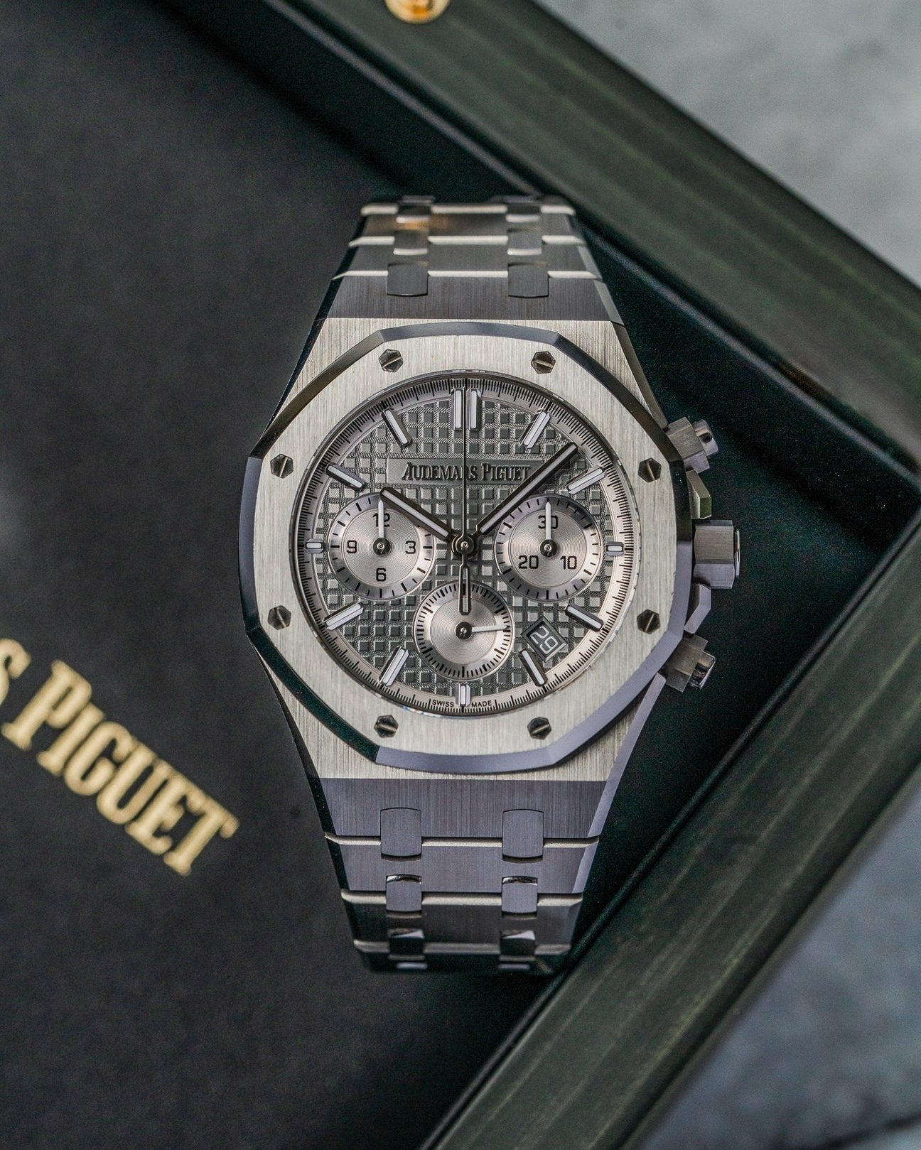 Grey Audemars Piguet 26715ST | AP Watches – Alpha Crown