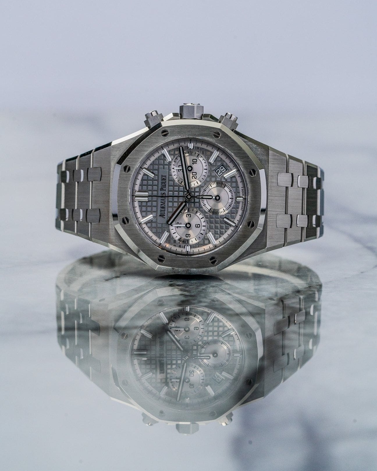 Grey Audemars Piguet 26715ST | AP Watches – Alpha Crown