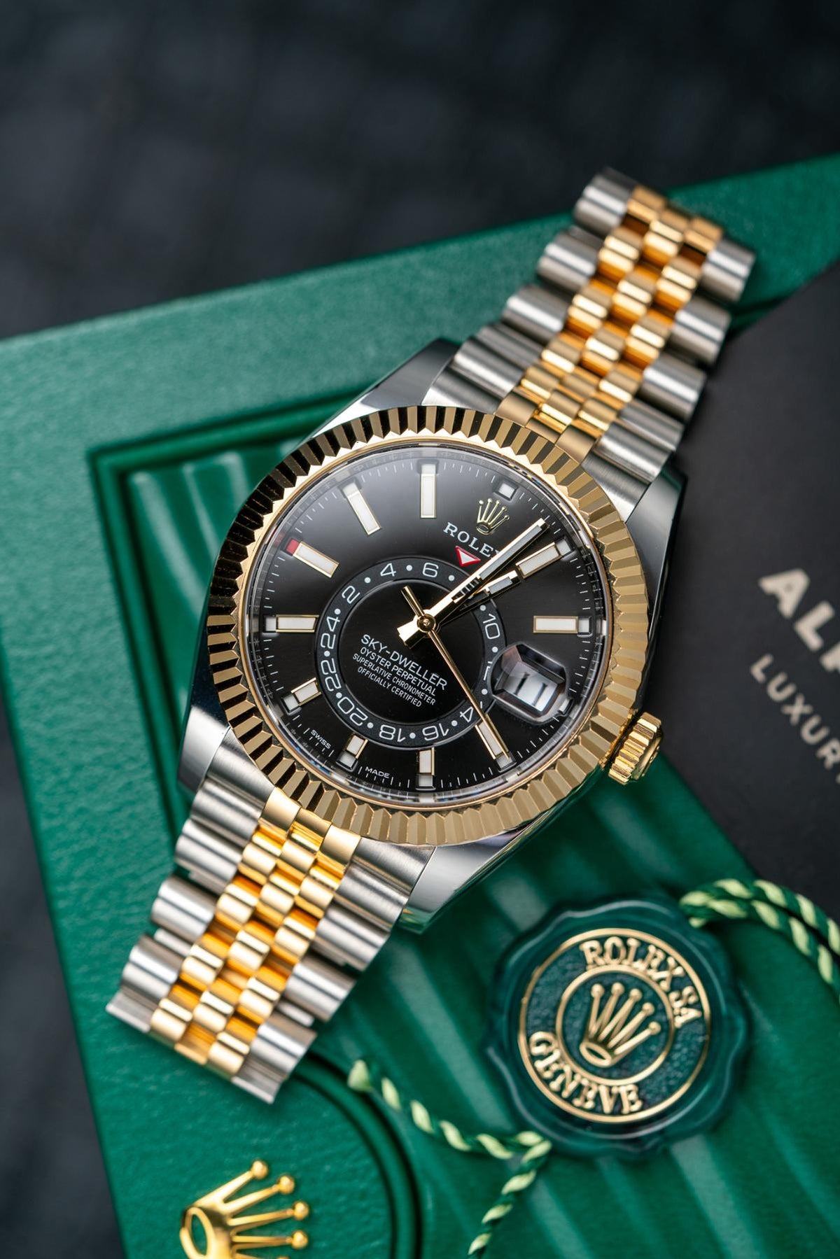 Rolex Sky-Dweller 326933